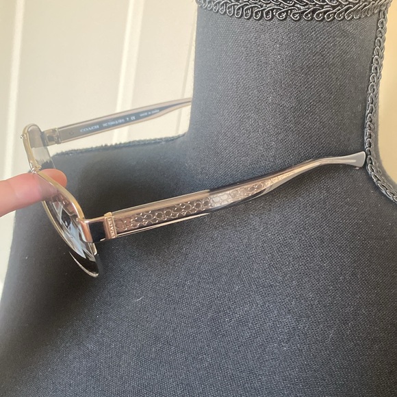 Coach Sunglasses, Women’s - Picture 6 of 11
